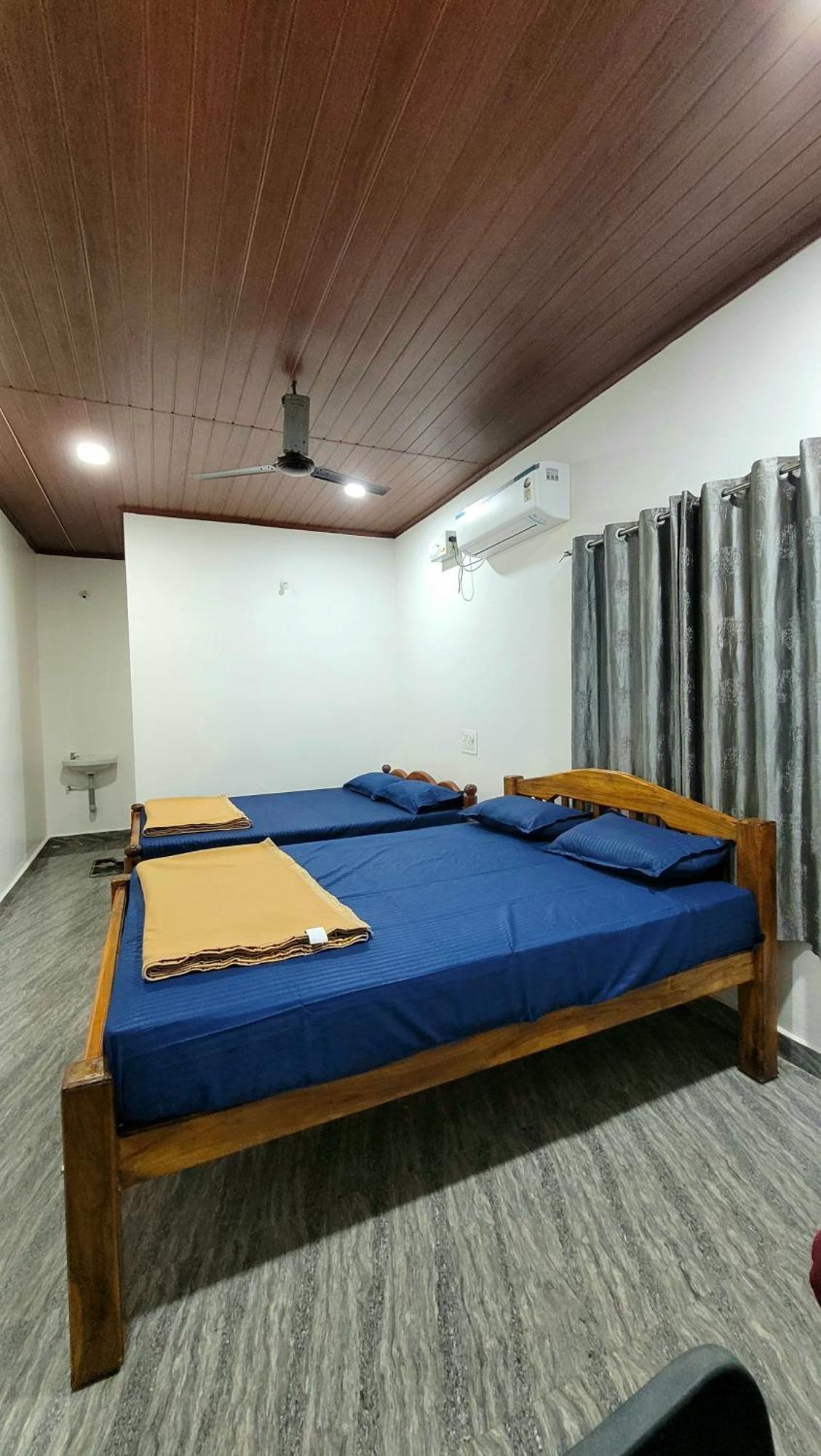 Golden Sky Hotel Gokarna  Exterior foto