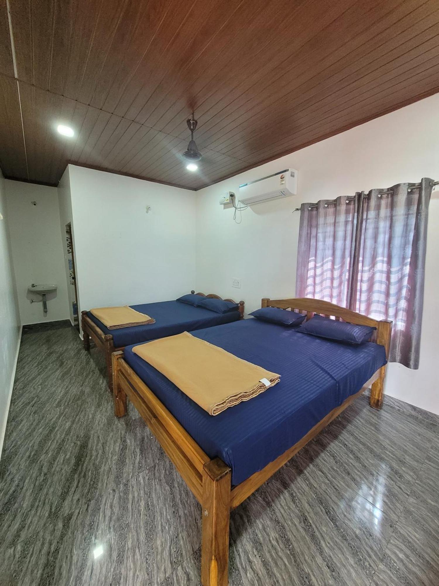 Golden Sky Hotel Gokarna  Exterior foto